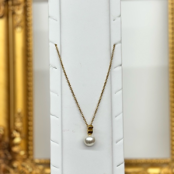 Siena Gold Tone Stainless Steel Round Necklace - Picture 4 of 7